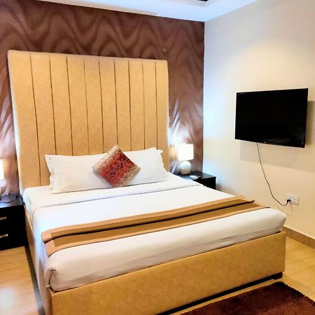 The Cabin Hotel Accra Exteriör bild