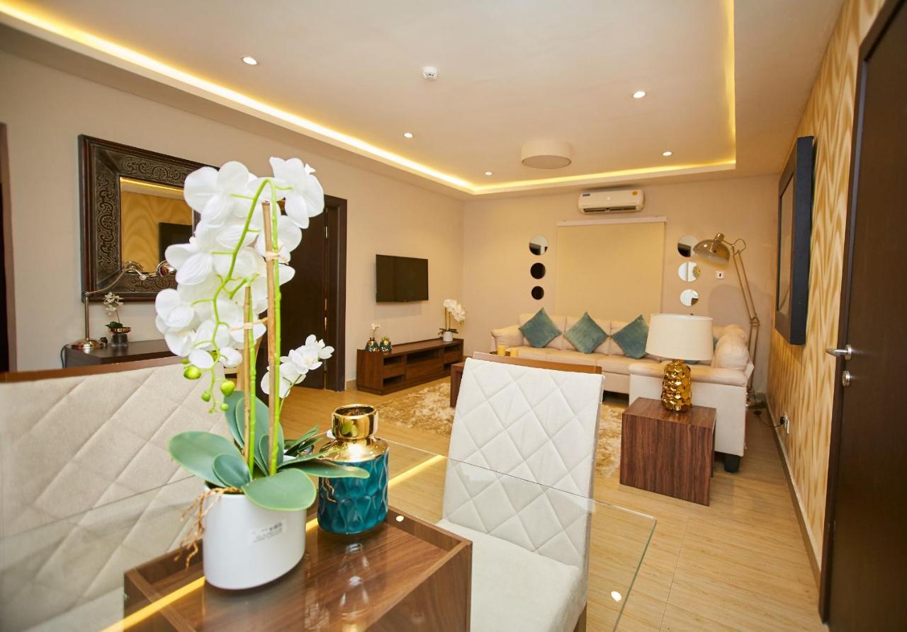 The Cabin Hotel Accra Exteriör bild